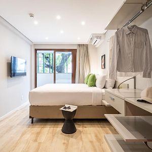 Estudio Deluxe con Cama King